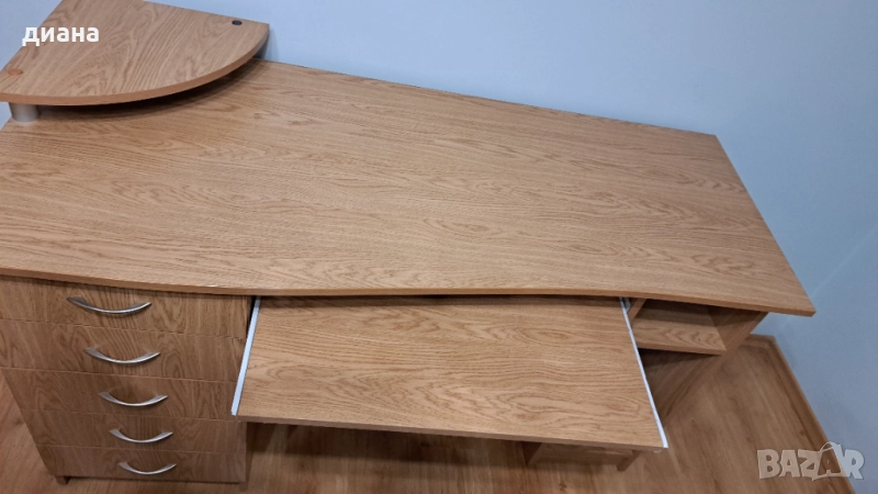 Бюро, снимка 1