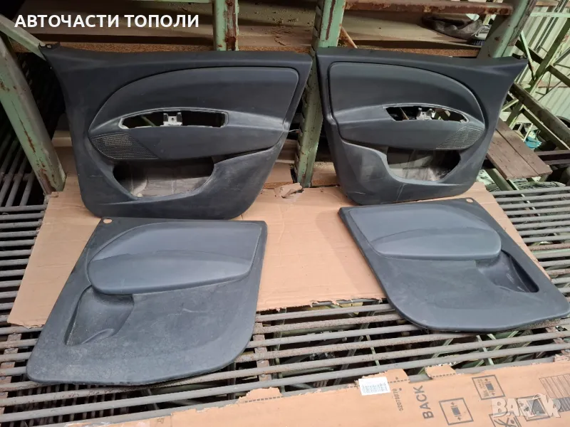 Кори Кора Тапет врата врати Фиат Добло Fiat Doblo 2010г., снимка 1