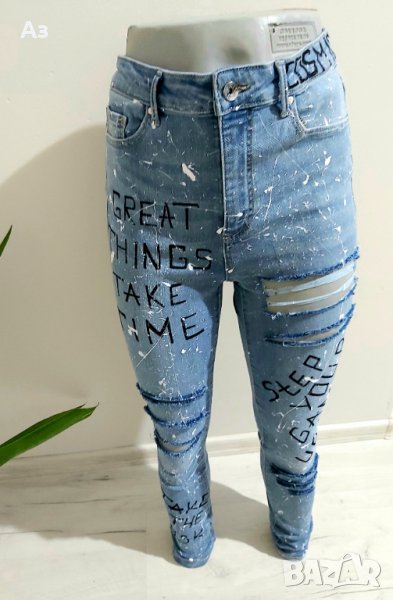 Дамски дънки със надписи, снимка 1