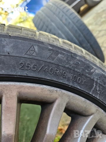 Автомобилна гума, снимка 2 - Гуми и джанти - 52028707