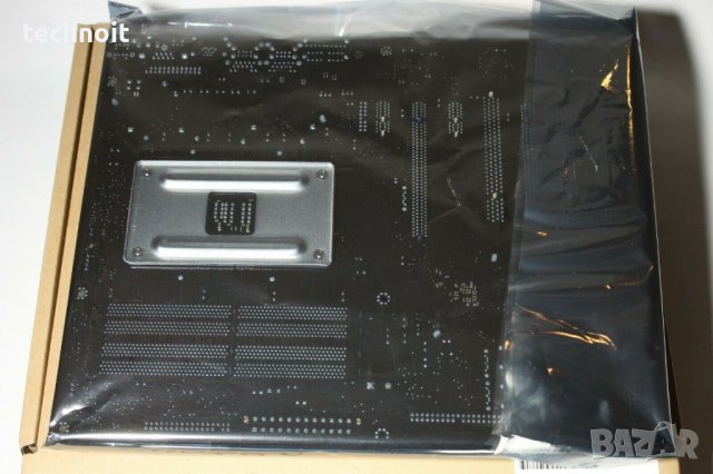 ASUS M2N-E дънна платка NVIDIA nForce 570 Ultra Socket AM2+ ATX, снимка 6 - Дънни платки - 37545350