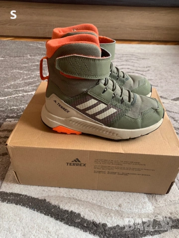 Детски Боти Adidas 30 1/2 НОВИ