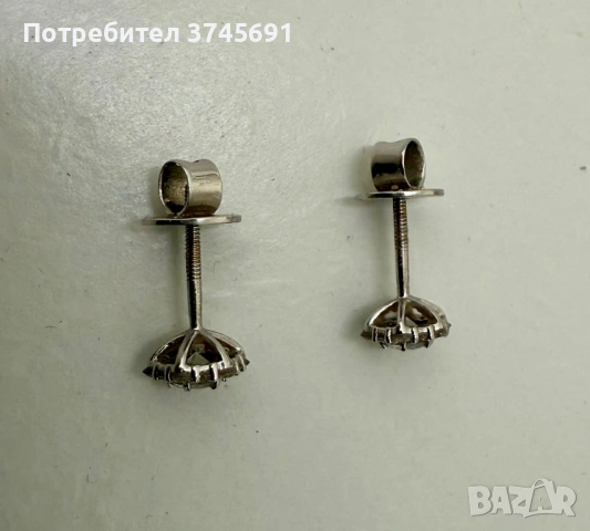 Златни обеци с диаманти, снимка 2 - Обеци - 53966510