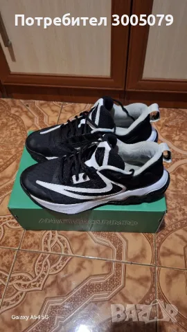 Маратонки Nike, снимка 3 - Маратонки - 47938690