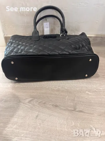 GUESS чанта в черно нова, снимка 7 - Чанти - 50329135