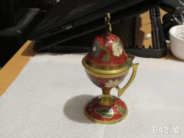 Старинно рисувано в изкрящо червено и на цветчета бронзово кадило, кандило тамянник 14см за параклис, снимка 4 - Антикварни и старинни предмети - 29772311