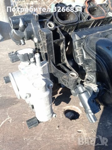 Mazda 3 1,6 бензин колектор , снимка 4 - Части - 39111726