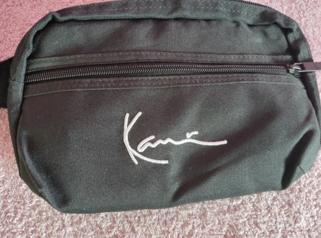 Оригинална чантичка Karl Kani Signature - за кръст/през гърди, снимка 2 - Чанти - 53164671
