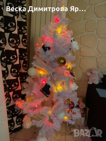 Коледна Снежно бяла или зелена елха с шишарки + пласмасова стойка ТОП ПРЕДЛОЖЕНИЕ, снимка 10 - Декорация за дома - 52659035