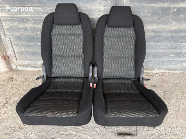 Трети ред седалки Пежо 307