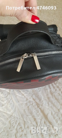  раница от италианския бранд Alviero Rodriguez., снимка 11 - Раници - 54188899