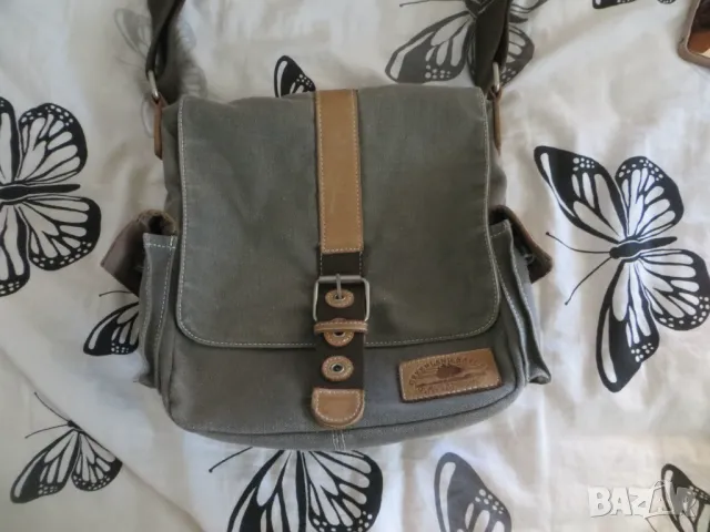 Спортна чанта комбинация от брезент и кожа