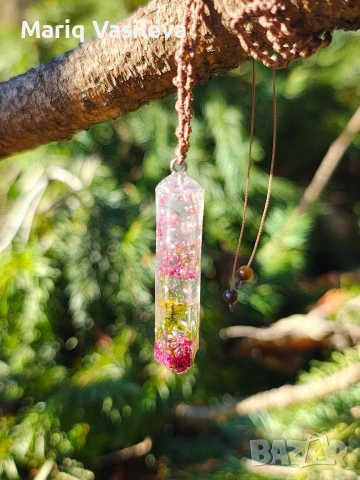 ръчно изработени макраме колиета с UV смола, снимка 10 - Колиета, медальони, синджири - 53107780