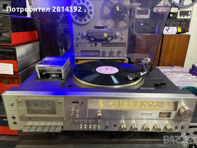 Грамофон HITACHI SDT-170 с касетен дек, усилвател и радио тунер