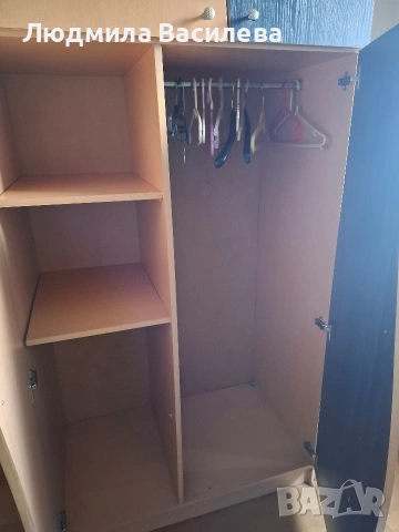 Продавам гардероб , практичен и запазен, снимка 2 - Гардероби - 54095261