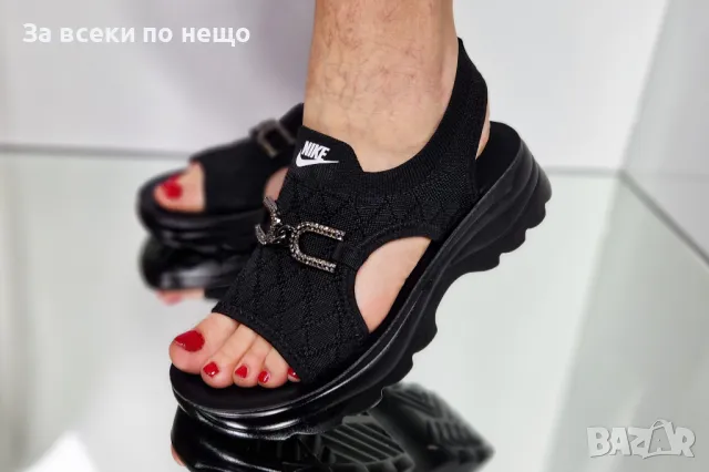 Nike Дамски Черни Сандали С Метален Акцент Найк Код P601, снимка 5 - Сандали - 50427805