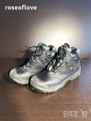 Нови италиански работни обувки KAPRIOL S3 SRC номер 40, снимка 1 - Мъжки ботуши - 30760453