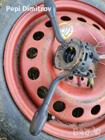 Лостчета чистачки и мигачи  Volkswagen Golf 3 , снимка 5 - Части - 49410264