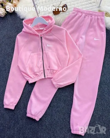 Дамски екип Nike