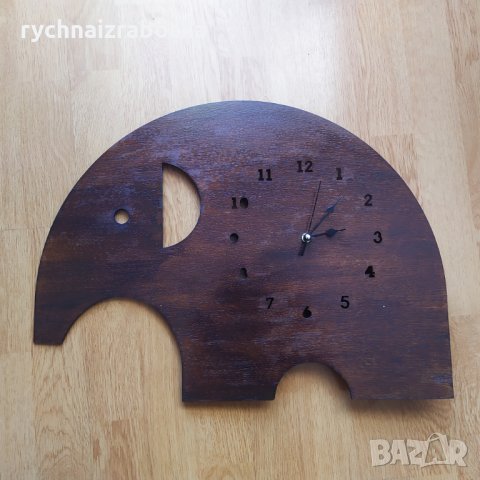 Часовник Слонче - Стенен