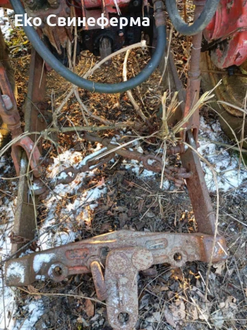 Трактор Владимирец Т-25 с прикачен инвентар към него (на снимките), снимка 4 - Селскостопанска техника - 53146364