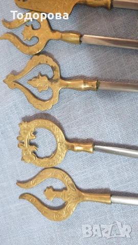 Стоманени шишове за барбекю с месингови накрайници с маркировки-орнаменти - 6 броя, снимка 3 - Антикварни и старинни предмети - 53053139