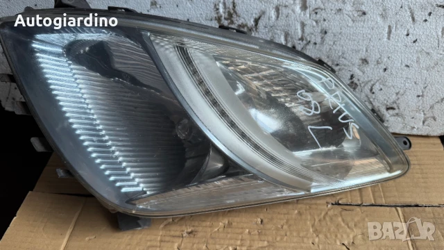 Оригинални Фарове зa Toyota Prius 2008