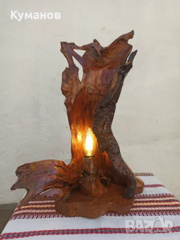 Дървена настолна лампа, снимка 4 - Настолни лампи - 49689027