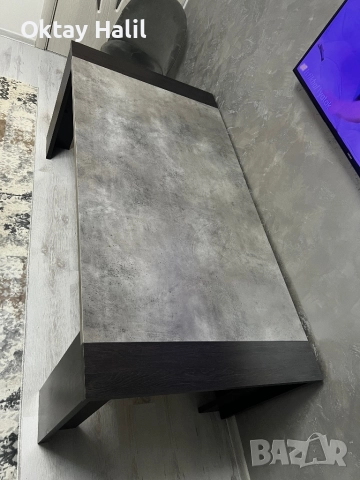 Трапесна маса, снимка 2 - Маси - 51979923