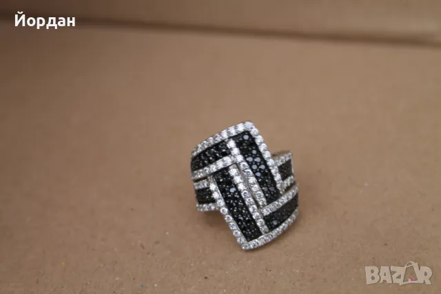 Дамски сребърен пръстен с камък, снимка 2 - Други стоки за дома - 49753850