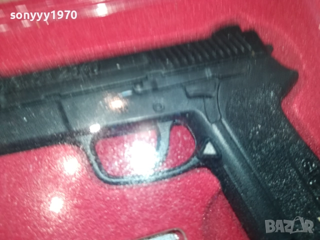 SIG PRO SP 2340-КОЛЕКЦИОНЕРСКИ ПИСТОЛЕТ 2009250351, снимка 5 - Колекции - 51774528