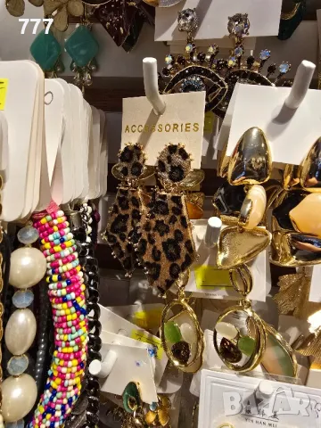 обеци , снимка 2 - Обеци - 48372520