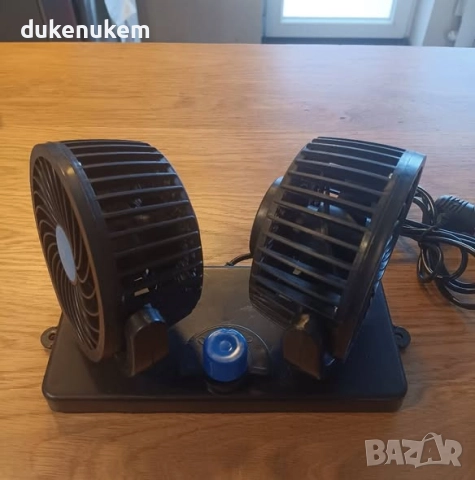 Вентилатор за кола, 12V двоен вентилатор, въртящ се, 2 скорости, с щепсел за запалка, снимка 10 - Аксесоари и консумативи - 52289043