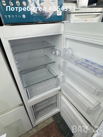 Хладилник с фризер indesit , снимка 6 - Хладилници - 56152065
