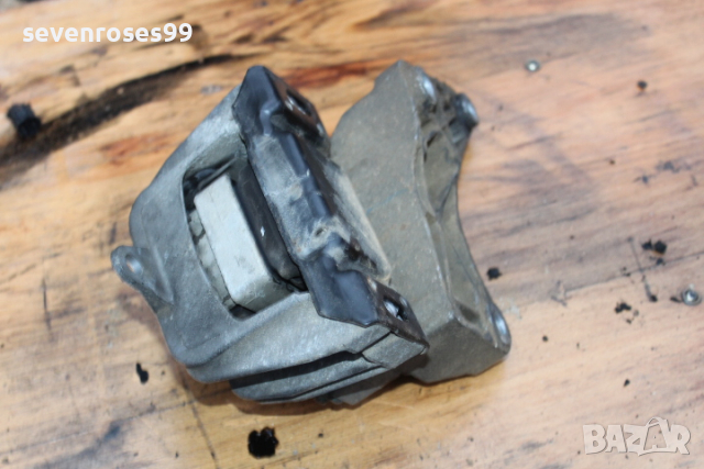 Тампон двигател десен Сеат Алхамбра Фолксваген Шаран 1.9tdi 115ks 2002 Seat Alhambra VW Sharan, снимка 3 - Части - 44802747