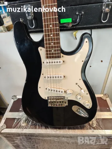 Електрическа китара C.Giant Strat / Stratocaster тип – черна