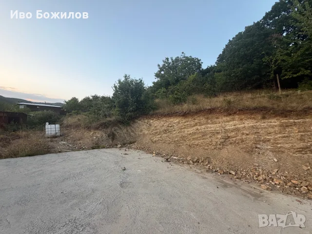 Парцел село елешница 600кв , снимка 3 - Парцели - 55886962