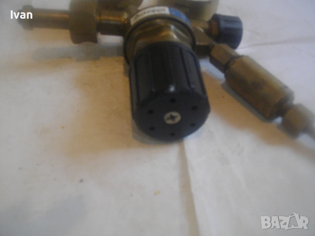 Качествен оригинален немски РЕДУЦИР ВЕНТИЛ ЗА КИСЛОРОД ЗА ОКСИЖЕН с искрогасител и манометри 315 bar, снимка 12 - Други инструменти - 54010902