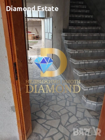 Двуетажна къща в село Дълбок извор, общ. Първомай, снимка 5 - Къщи - 47713160