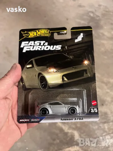 Hot wheels premium Nissan, снимка 2 - Колекции - 49541572