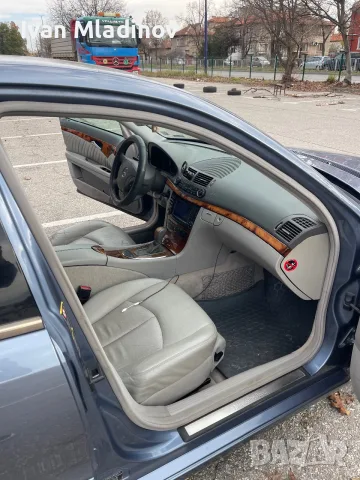 Mercedes Benz  e320 , снимка 15 - Автомобили и джипове - 55897179