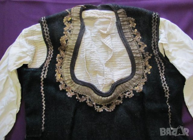 19 век Фолк Арт Женски Костюм Мъниста и Златна Сърма, снимка 2 - Антикварни и старинни предмети - 35197456