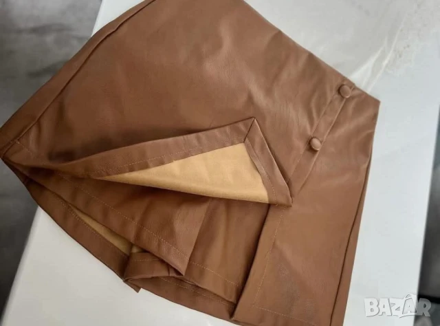 кожена пола панталон , снимка 2 - Къси панталони и бермуди - 50949350