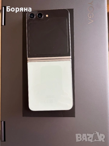 Продавам Samsung Galaxy ZFlip 5 256 GB, снимка 2 - Samsung - 53933226