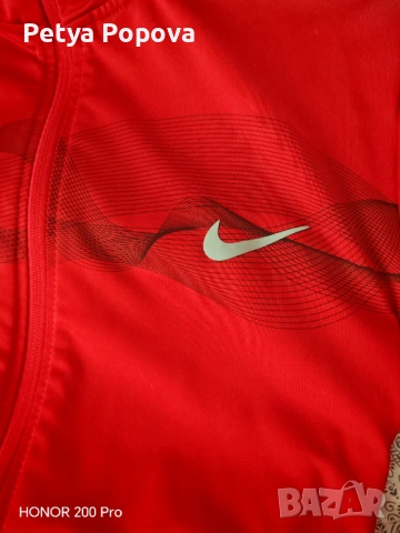 Анцунг Nike, снимка 4 - Детски анцузи и суичери - 54181944