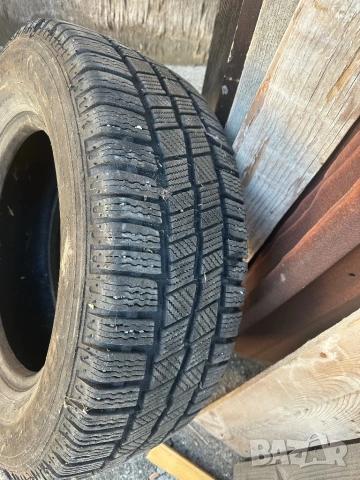 2 броя гуми 16 цола от sprinter 235 65 16 C осем плата, снимка 10 - Гуми и джанти - 50054015