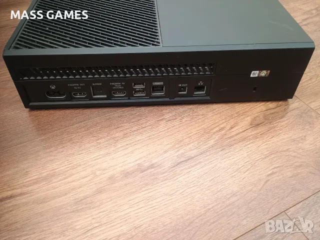 XBOX ONE 1540 КОМПЛЕКТ , снимка 3 - Xbox конзоли - 55968370