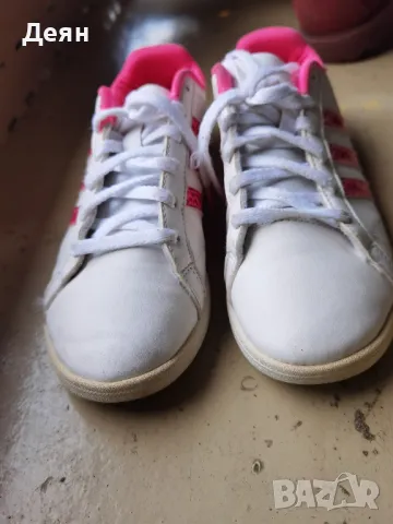 Два чифта запазени маратонки Nike Adidas, снимка 5 - Маратонки - 47849560