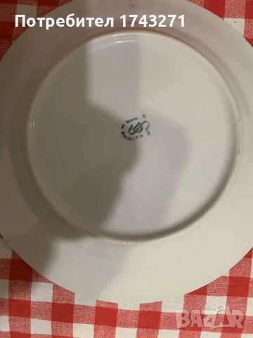 Порцеланови чинии шест броя произведени в Разград с декор рози, снимка 3 - Сервизи - 48274846