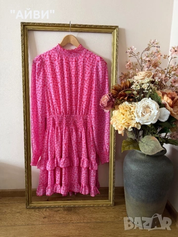 Дамска маркова нежна рокля